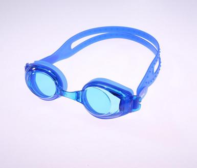 Swimming goggles